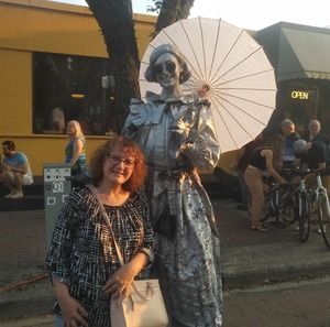 Meet your Posher, Cecilia